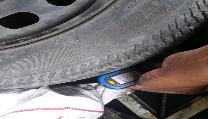 2010 Ford Figo TITANIUM 1.4 DIESEL, Diesel, Manual, 89,777 km, tyre