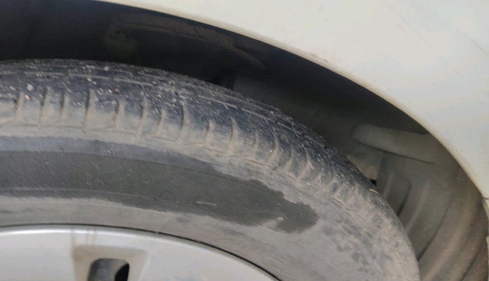 2011 Hyundai i10 MAGNA 1.2, Petrol, Manual, 38,192 km, tyre