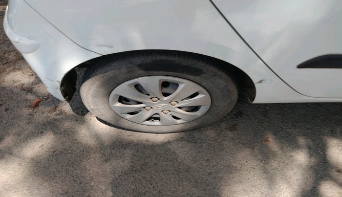 2011 Hyundai i10 MAGNA 1.2, Petrol, Manual, 38,192 km, tyre