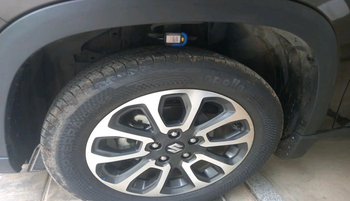 2022 Maruti Grand Vitara ZETA SMART HYBRID, Petrol, Manual, 17,033 km, tyre