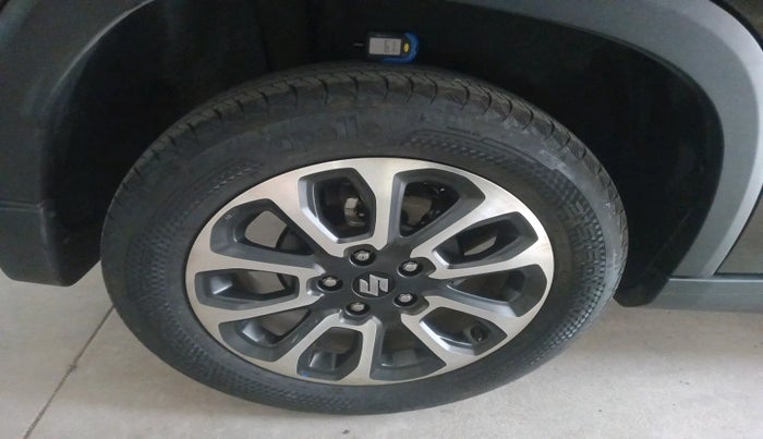 2022 Maruti Grand Vitara ZETA SMART HYBRID, Petrol, Manual, 17,033 km, tyre