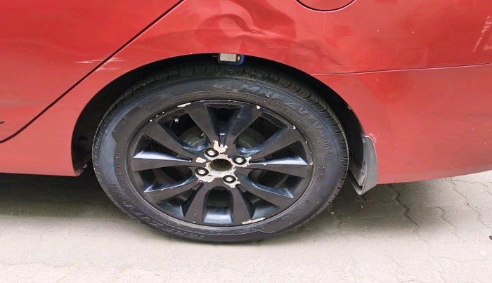 2017 Hyundai Verna 1.6 VTVT SX, Petrol, Manual, 51,319 km, tyre