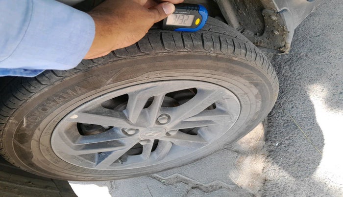 2020 Hyundai GRAND I10 NIOS SPORTZ 1.2 KAPPA VTVT CNG, Petrol, Manual, 1,20,477 km, tyre