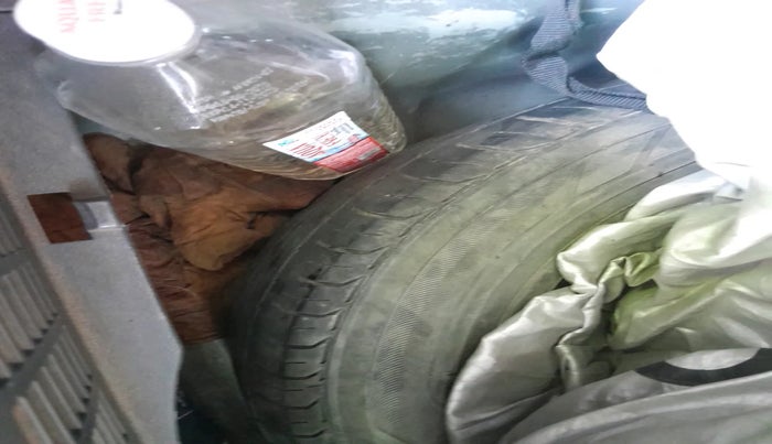 2020 Hyundai GRAND I10 NIOS SPORTZ 1.2 KAPPA VTVT CNG, Petrol, Manual, 1,20,477 km, tyre