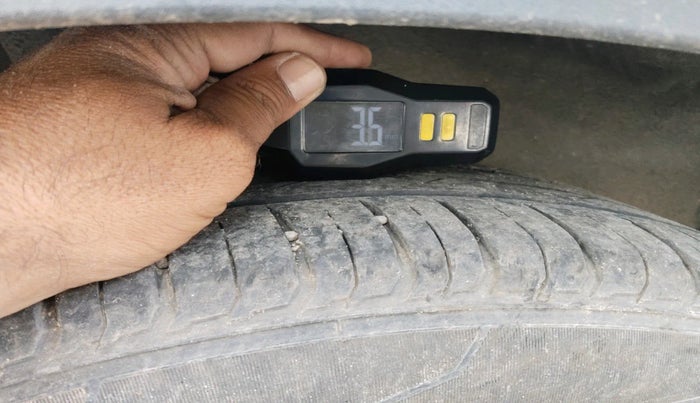 2023 Hyundai VENUE S (O) 1.0 TURBO IMT, Petrol, Manual, 32,683 km, tyre