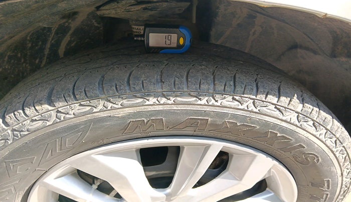 2013 Renault Duster 85 PS RXL DIESEL, Diesel, Manual, 1,66,531 km, tyre