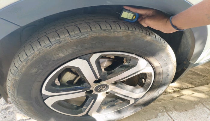 2023 Tata NEXON XZA PLUS DIESEL, Diesel, Automatic, 43,324 km, tyre