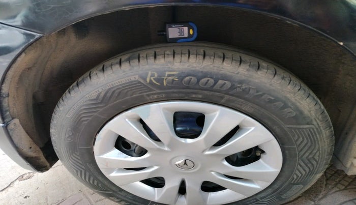 2011 Maruti Swift Dzire VXI, Petrol, Manual, 1,80,233 km, tyre