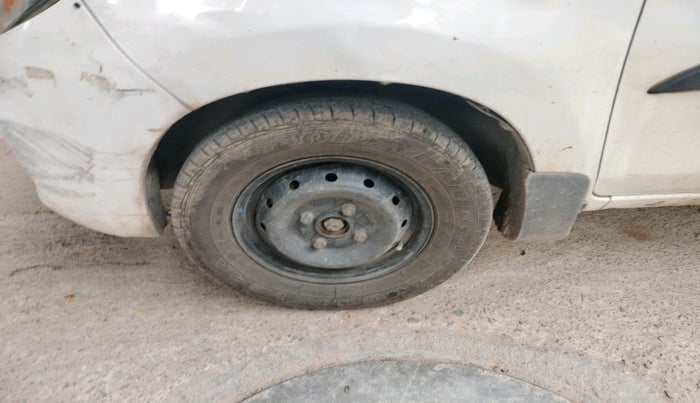 2020 Maruti Alto VXI, Petrol, Manual, 74,607 km, tyre