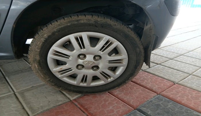 2011 Hyundai Santro Xing GLS LPG, Petrol, Manual, 1,18,033 km, tyre