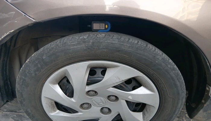 2015 Honda Amaze 1.5L I-DTEC S, Diesel, Manual, 1,02,852 km, tyre