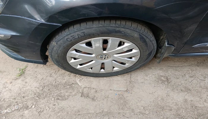 2018 Volkswagen Ameo COMFORTLINE 1.0L, Petrol, Manual, 1,29,954 km, tyre