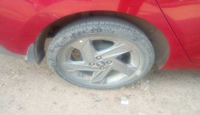 2020 Hyundai Verna SX 1.5 VTVT, Petrol, Manual, 59,690 km, tyre