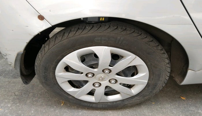 2017 Hyundai Eon MAGNA +, Petrol, Manual, 31,110 km, tyre