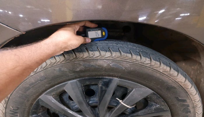 2015 Maruti Wagon R 1.0 VXI, Petrol, Manual, 69,495 km, tyre