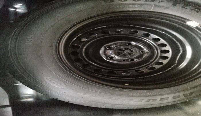 2021 KIA SONET HTK PLUS 1.0 DCT, Petrol, Automatic, 51,833 km, tyre