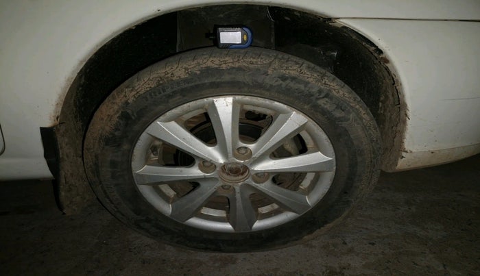 2011 Tata Indigo ECS VX CR4, Diesel, Manual, 67,598 km, tyre
