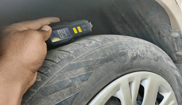 2011 Maruti Swift Dzire VDI, Diesel, Manual, 1,22,491 km, tyre