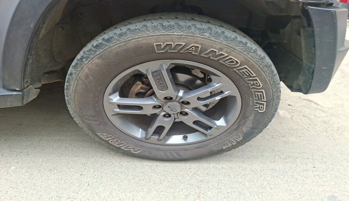2021 Mahindra Thar LX PETROL HT 4WD AT, Petrol, Automatic, 26,898 km, tyre