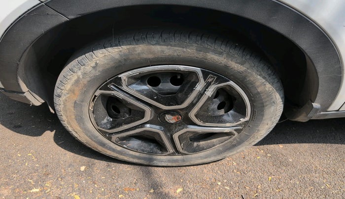 2021 Tata NEXON XM SUNROOF PETROL, Petrol, Manual, 42,017 km, tyre