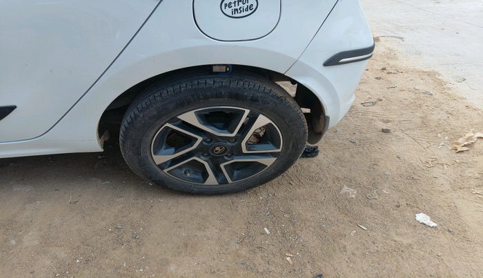 2019 Tata Tiago XZA PLUS PETROL, Petrol, Automatic, 70,430 km, tyre