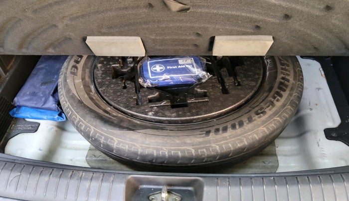 2017 Hyundai Creta SX PLUS AT 1.6 DIESEL, Diesel, Automatic, 1,19,547 km, tyre