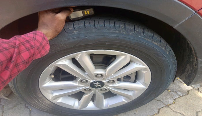 2016 Hyundai Creta SX 1.6 DIESEL, Diesel, Manual, 1,32,000 km, tyre