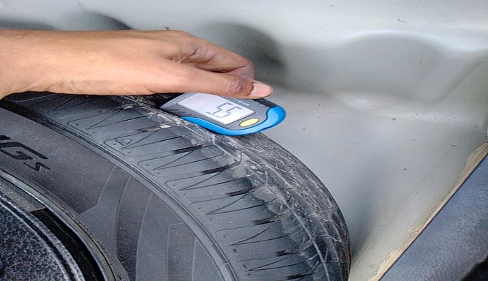 2021 Maruti Vitara Brezza ZXI, Petrol, Manual, 37,567 km, tyre