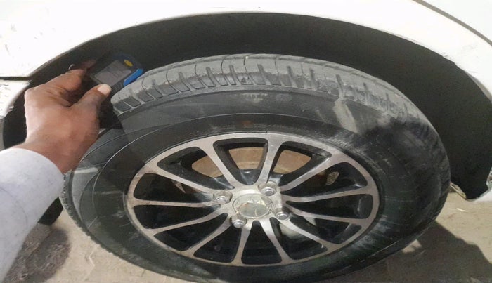 2010 Hyundai Accent GLE, Petrol, Manual, 95,247 km, tyre