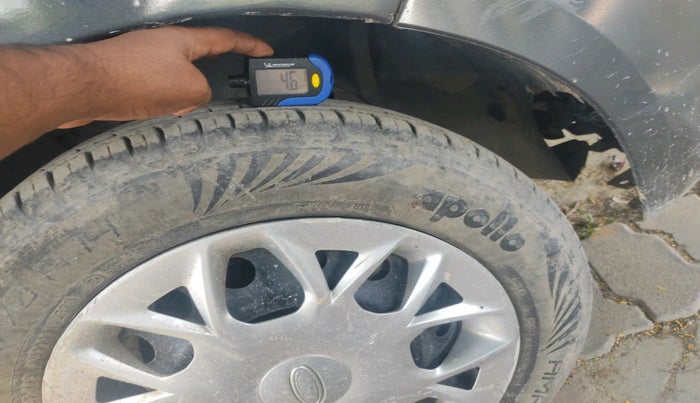 2017 Ford New Figo AMBIENTE 1.2 PETROL ABS, Petrol, Manual, 47,792 km, tyre