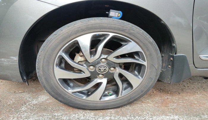 2020 Toyota Glanza V CVT, Petrol, Automatic, 1,09,352 km, tyre