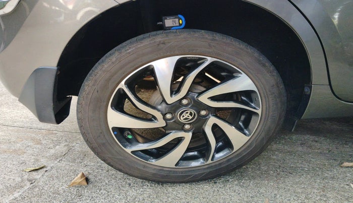 2020 Toyota Glanza V CVT, Petrol, Automatic, 1,09,352 km, tyre