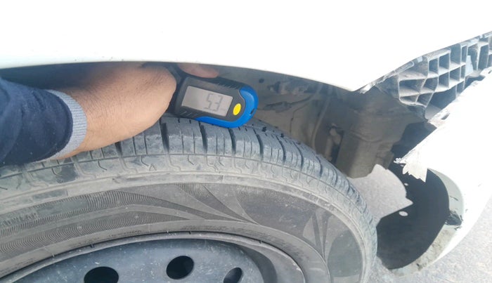 2015 Maruti Swift VDI, Diesel, Manual, 73,358 km, tyre