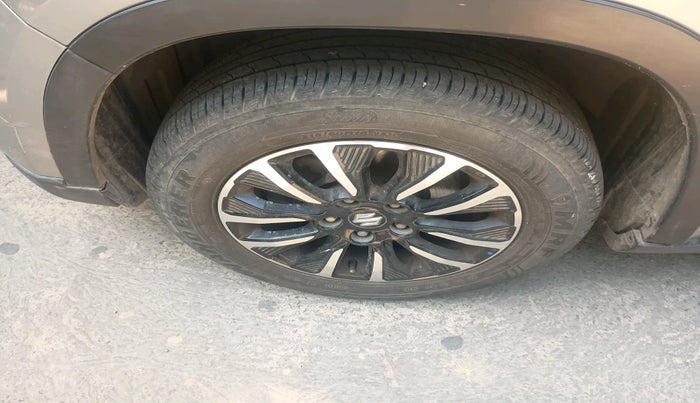 2022 Maruti Vitara Brezza ZXI AT SHVS, Petrol, Automatic, 42,129 km, tyre