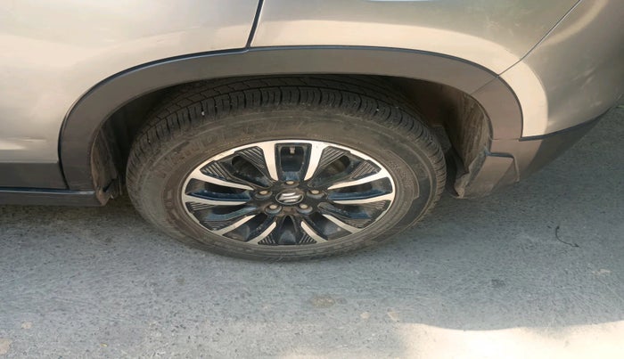 2022 Maruti Vitara Brezza ZXI AT SHVS, Petrol, Automatic, 42,129 km, tyre