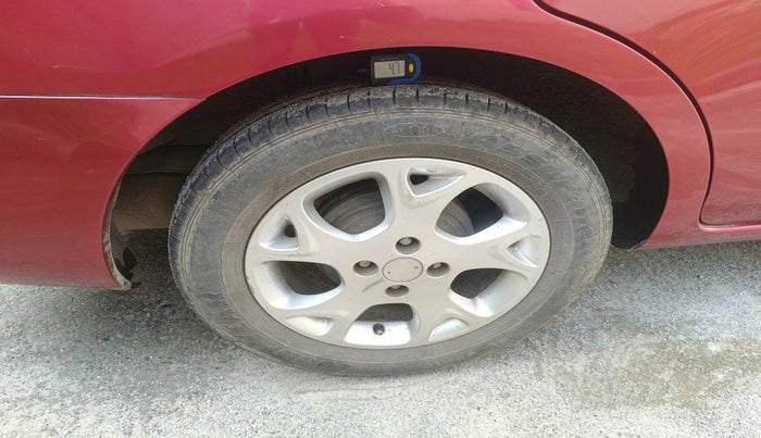 2013 Renault Scala RXZ PETROL AT, Petrol, Automatic, 90,263 km, tyre