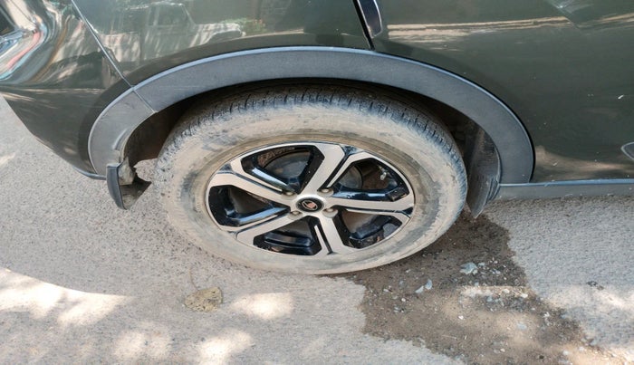 2021 Tata NEXON XZA PLUS (O) PETROL, Petrol, Automatic, 25,366 km, tyre