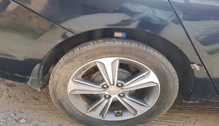 2019 Hyundai Verna 1.6 VTVT SX, Petrol, Manual, 81,317 km, tyre