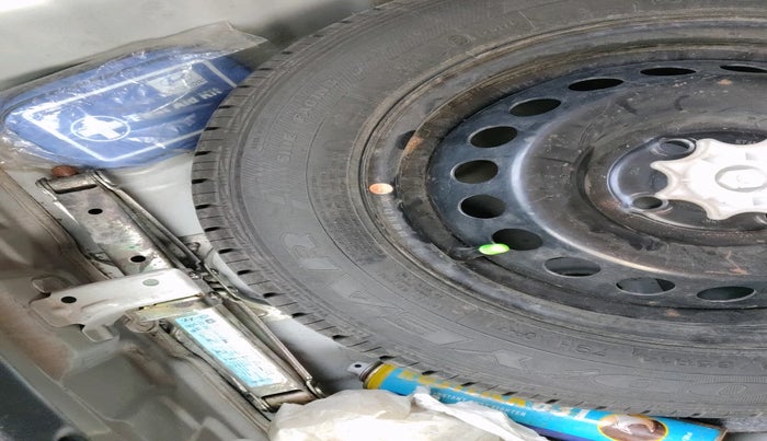 2017 Hyundai Grand i10 ASTA 1.2 KAPPA VTVT, Petrol, Manual, 47,832 km, tyre