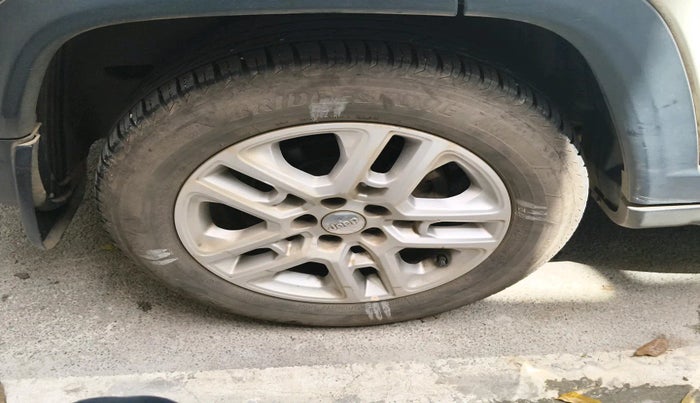 2017 Jeep Compass LIMITED 2.0 DIESEL, Diesel, Manual, 1,20,141 km, tyre