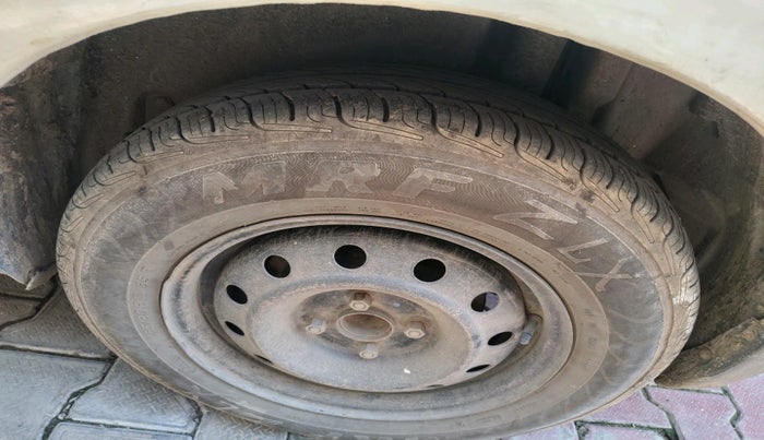 2016 Maruti Swift Dzire VDI ABS, Diesel, Manual, 1,91,005 km, tyre