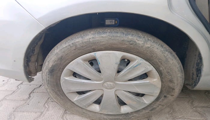 2017 Maruti Ertiga VXI CNG, Petrol, Manual, 92,787 km, tyre