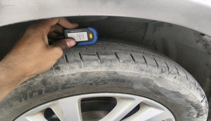 2014 Maruti Swift ZXI, Petrol, Manual, 65,609 km, tyre