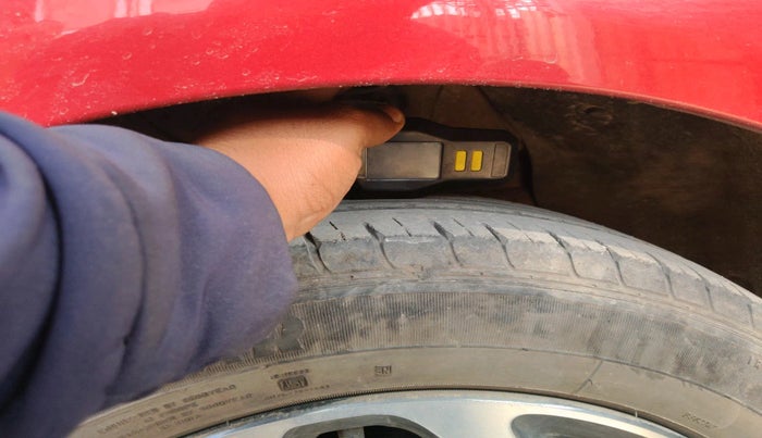 2020 Hyundai AURA SX 1.2 (O), Petrol, Manual, 29,747 km, tyre