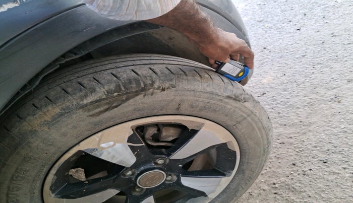 2018 Tata NEXON XZ PLUS DIESEL, Diesel, Manual, 95,608 km, tyre