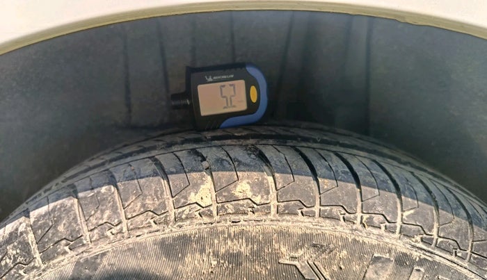 2022 Maruti Dzire VXI, Petrol, Manual, 24,236 km, tyre