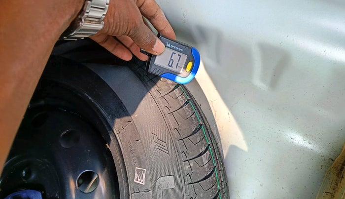 2022 Maruti Dzire VXI, Petrol, Manual, 24,236 km, tyre