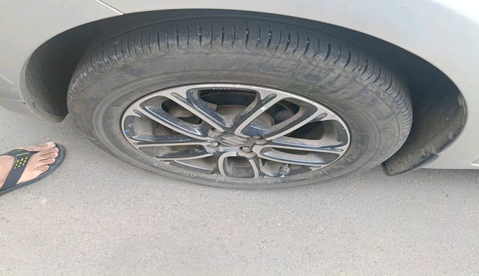 2020 Maruti Swift ZXI PLUS AMT, Petrol, Automatic, 87,893 km, tyre