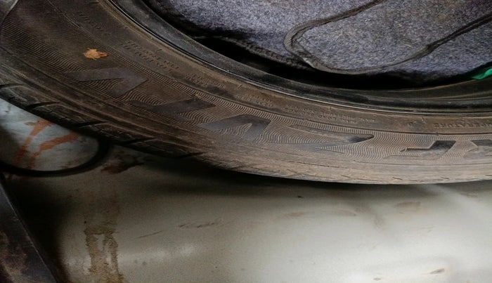 2017 Hyundai Elite i20 ASTA 1.2, Petrol, Manual, 88,688 km, tyre