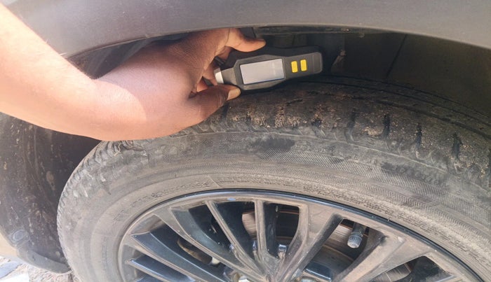 2019 Maruti XL6 ZETA MT, Petrol, Manual, 58,711 km, tyre
